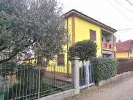 Visualizza le foto dell'immobile