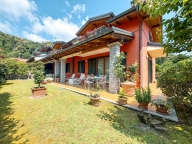 Visualizza le foto dell'immobile