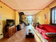 Vai alla scheda immobile Vai alla scheda immobile