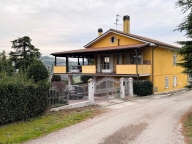 Visualizza le foto dell'immobile
