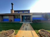 Visualizza le foto dell'immobile