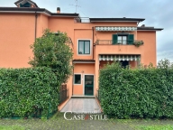 Visualizza le foto dell'immobile