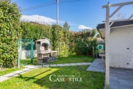 Visualizza le foto dell'immobile