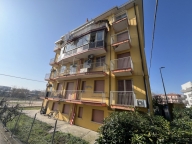 Visualizza le foto dell'immobile