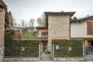 Visualizza le foto dell'immobile