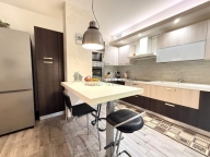 Visualizza le foto dell'immobile