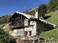 Visualizza le foto dell'immobile