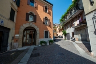 Visualizza le foto dell'immobile