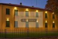 Visualizza le foto dell'immobile