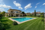 Visualizza le foto dell'immobile