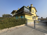 Vai alla scheda immobile Vai alla scheda immobile