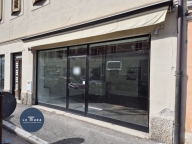 Visualizza le foto dell'immobile