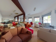 Visualizza le foto dell'immobile