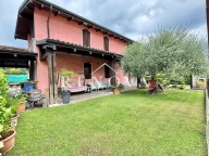 Visualizza le foto dell'immobile