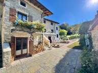 Visualizza le foto dell'immobile