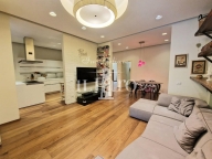 Visualizza le foto dell'immobile