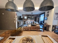 Visualizza le foto dell'immobile