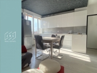 Visualizza le foto dell'immobile