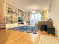 Visualizza le foto dell'immobile