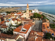 Visualizza le foto dell'immobile