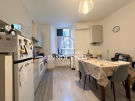 Visualizza le foto dell'immobile