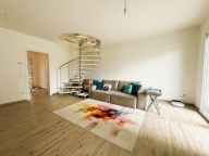 Visualizza le foto dell'immobile