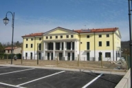 Visualizza le foto dell'immobile