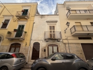 Visualizza le foto dell'immobile