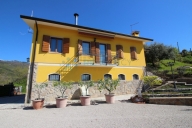 Visualizza le foto dell'immobile