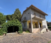 Visualizza le foto dell'immobile